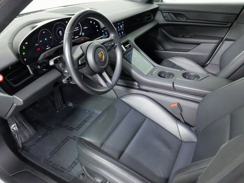 Used 2023 Porsche Taycan 4 Cross Turismo image 29