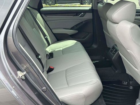 Used 2019 Honda Accord Touring image 7