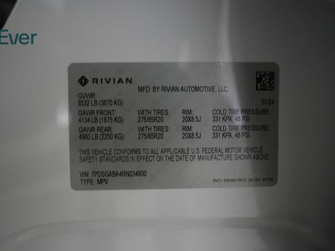 Used 2024 Rivian R1S Adventure AWD/4WD image 28