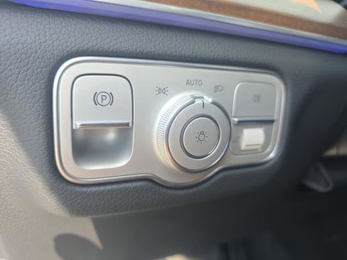 Certified 2025 Mercedes-Benz GLE 580 GLE 580 image 34