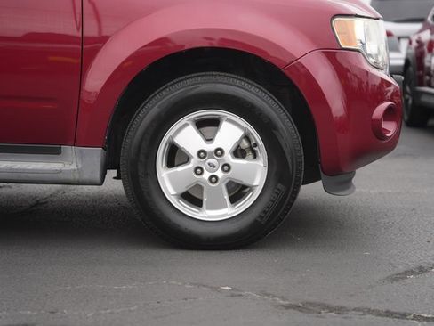 Used 2011 Ford Escape XLT w/ 203A Rapid Spec Order Code image 4