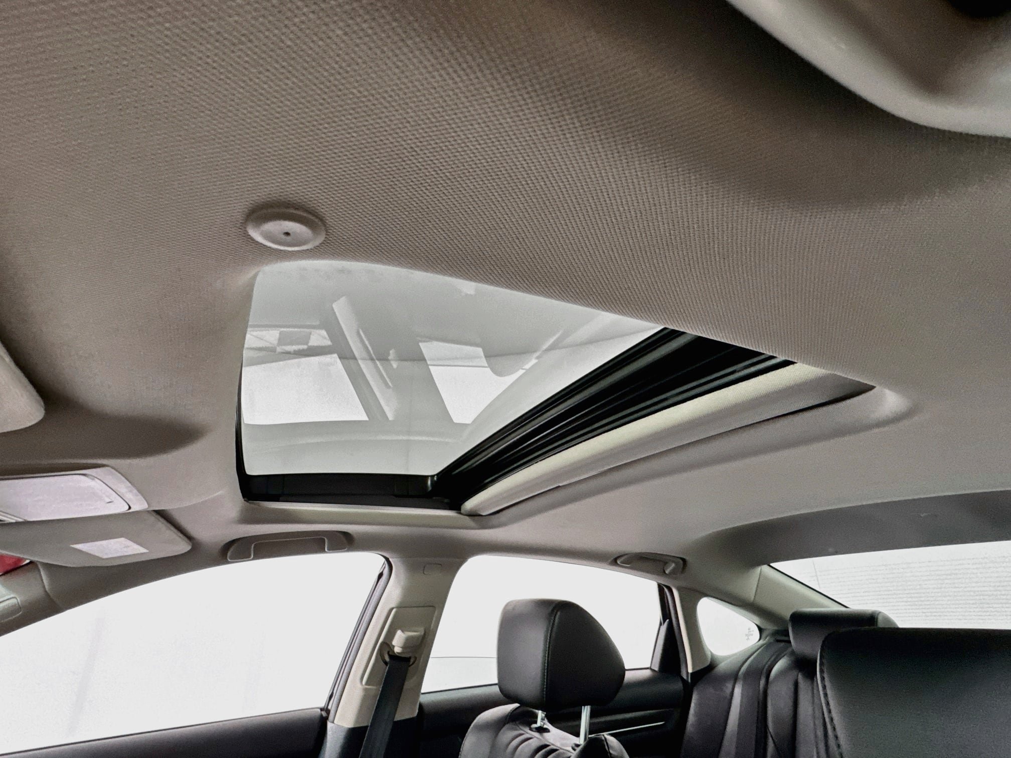 Used 2021 Honda Accord Touring image 5