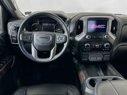 Used 2023 GMC Sierra 3500 Denali w/ Denali Ultimate Package image 23