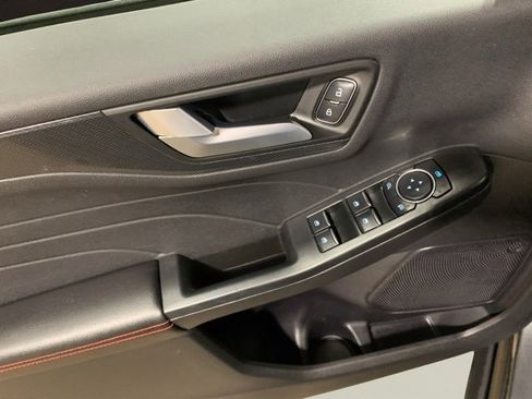 Used 2023 Ford Explorer Limited w/ Equipment Group 301A image 20