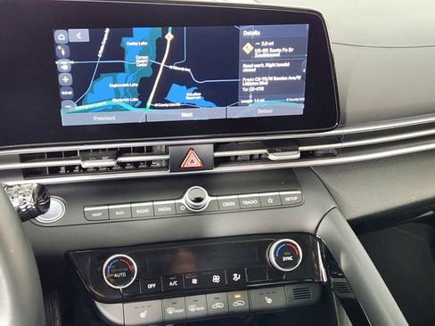 Used 2023 Hyundai Elantra SEL w/ Convenience Package FWD image 15