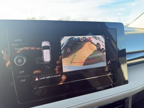 New 2026 Volkswagen Taos S FWD image 17