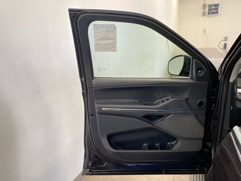 New 2026 Lincoln Navigator Reserve image 19