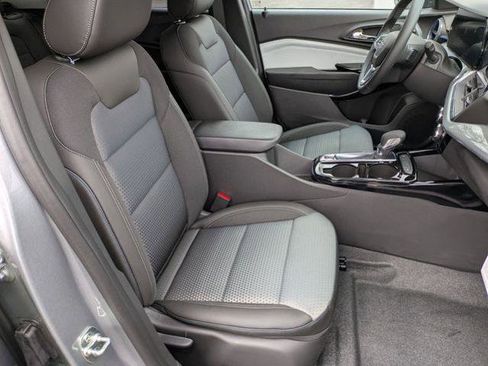 New 2026 Chevrolet Trax LT w/ Driver Confidence Package image 27