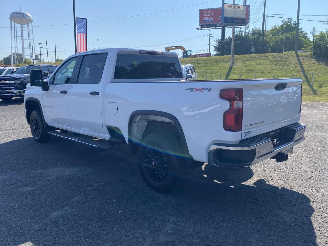 Used 2025 Chevrolet Silverado 2500 LT w/ Convenience Package AWD/4WD image 6