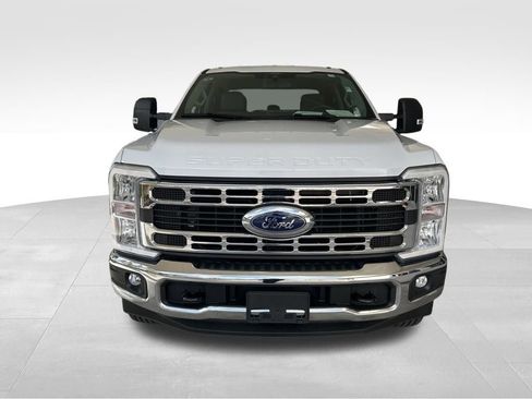 Used 2025 Ford F350 XLT image 11