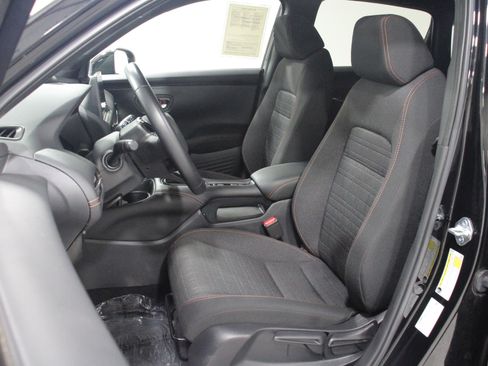 Used 2026 Honda HR-V Sport image 5