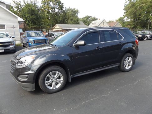 Used 2016 Chevrolet Equinox LS w/ LPO, Protection Package FWD image 2