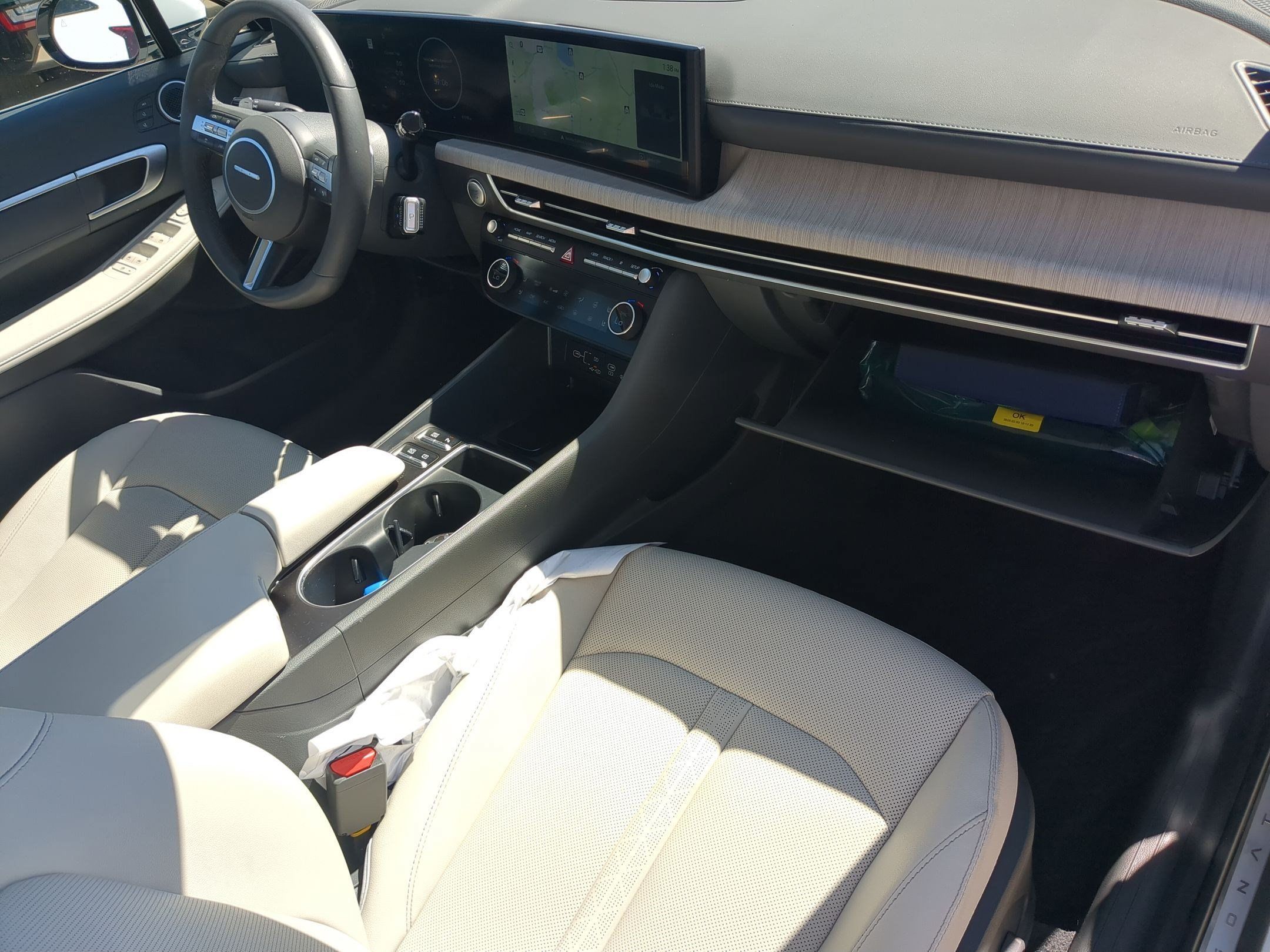 Used 2025 Hyundai Sonata Limited FWD image 31