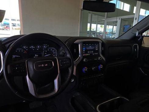 Used 2019 GMC Sierra 1500 SLT w/ SLT Premium Package AWD/4WD image 8
