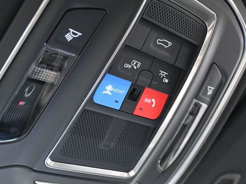 Used 2025 Jeep Grand Cherokee L Limited RWD image 25
