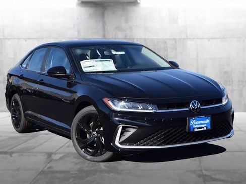 New 2026 Volkswagen Jetta SE image 2