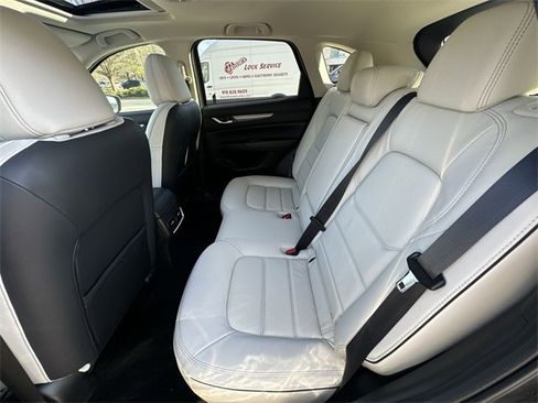 New 2025 MAZDA CX-5 AWD 2.5 S w/ Preferred Package image 23