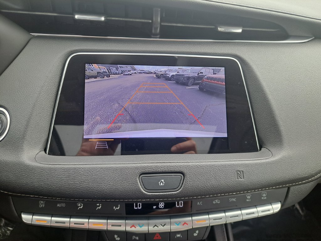 Used 2019 Cadillac XT4 Premium Luxury w/ Cold Weather Package FWD image 15