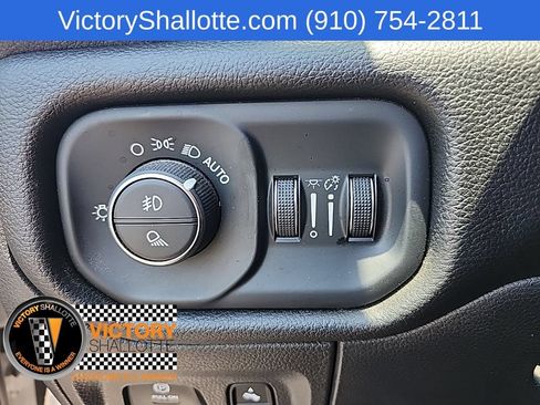 Certified 2025 RAM 1500 Laramie AWD/4WD image 17