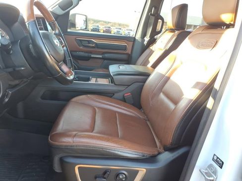 Used 2021 RAM 1500 Limited w/ Body Color Bumper Group image 15