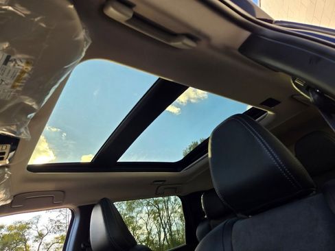 New 2025 Mitsubishi Outlander SE image 17