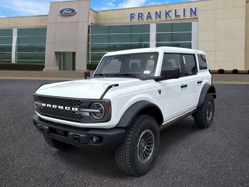 New 2026 Ford Bronco Badlands AWD/4WD image 3