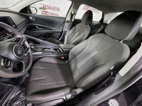 Certified 2022 Hyundai Elantra SEL w/ Cargo Package FWD image 23