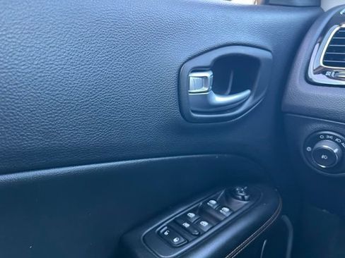 Used 2017 Jeep Compass Limited AWD/4WD image 20