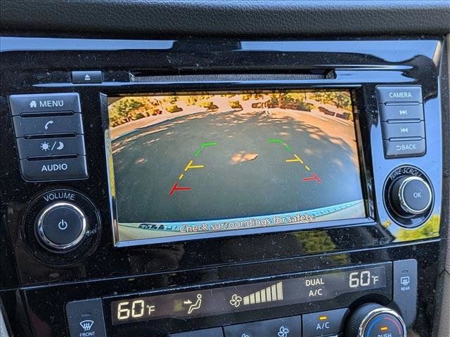 Used 2020 Nissan Rogue SV FWD image 14