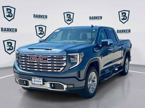 Used 2024 GMC Sierra 1500 Denali w/ Technology Package AWD/4WD image 1