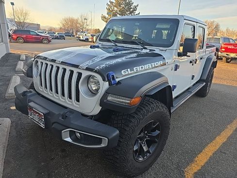 Used 2021 Jeep Gladiator Overland w/ Cold Weather Group image 1
