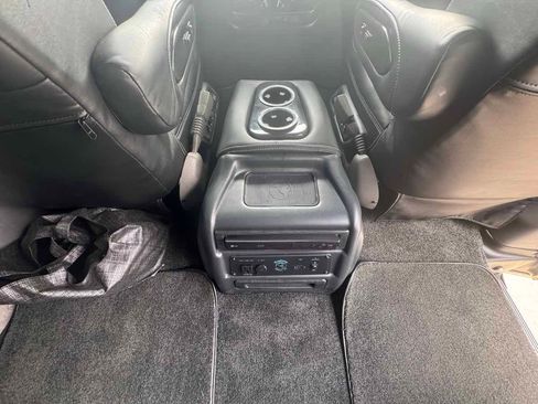 Used 2022 Chevrolet Express 2500 Extended w/ Enhanced Convenience Package RWD image 15
