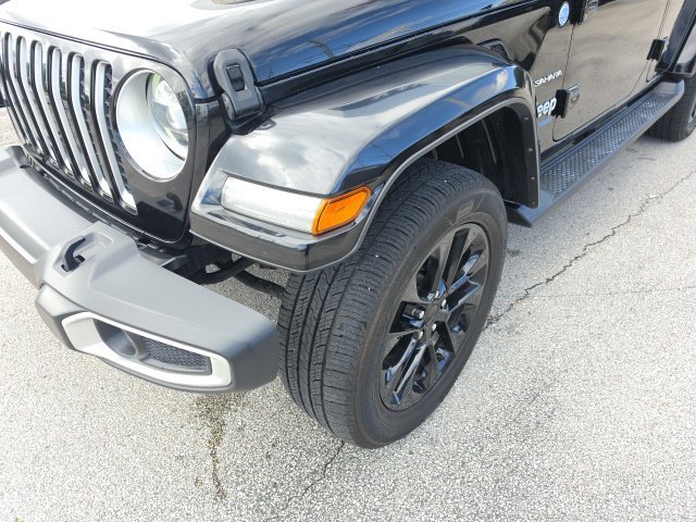 Used 2021 Jeep Wrangler Unlimited Sahara AWD/4WD image 16