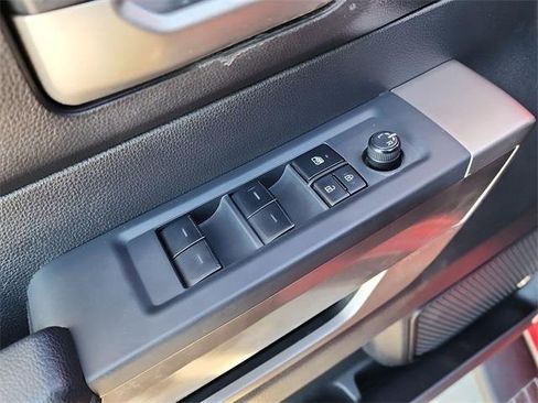 Used 2022 Toyota Tundra SR5 image 12