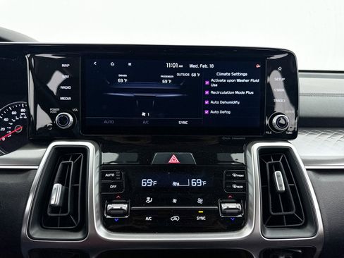 Used 2022 Kia Sorento S w/ Panoramic Sunroof Package image 25