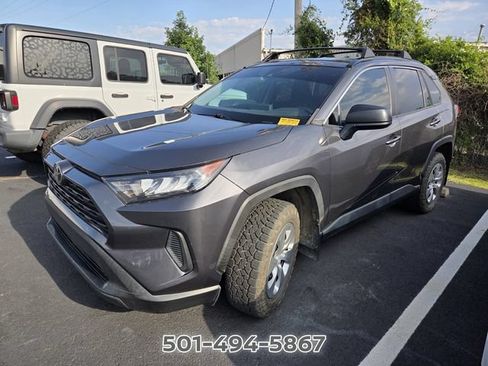 Used 2021 Toyota RAV4 LE FWD image 10