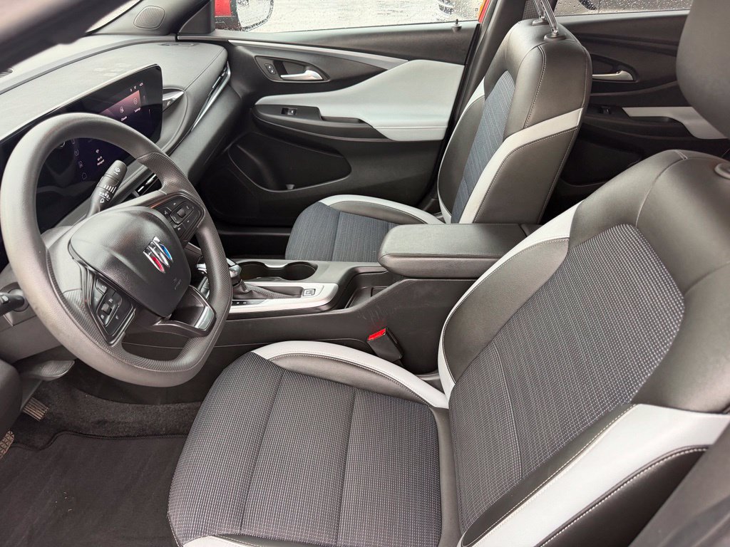 Used 2024 Buick Envista Preferred FWD image 29