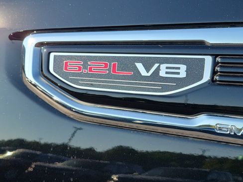 Used 2022 GMC Sierra 1500 Denali AWD/4WD image 9