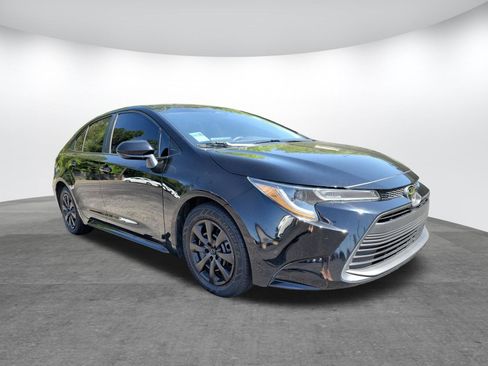 Used 2024 Toyota Corolla LE image 17