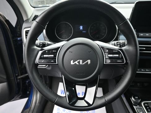 Used 2022 Kia Seltos Nightfall Edition AWD/4WD image 11