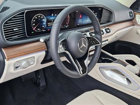 New 2026 Mercedes-Benz GLE 450 4MATIC image 3