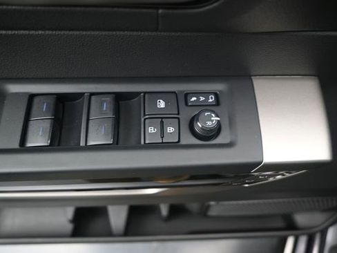 Used 2024 Toyota Tundra Limited AWD/4WD image 10
