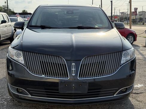 Used 2013 Lincoln MKT AWD image 10