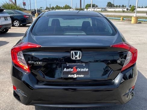 Used 2016 Honda Civic EX image 9