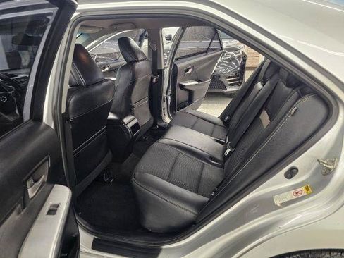 Used 2014 Toyota Camry SE FWD image 29