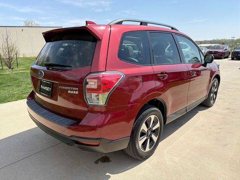 Used 2017 Subaru Forester 2.5i Premium w/ All-Weather Package AWD/4WD image 6