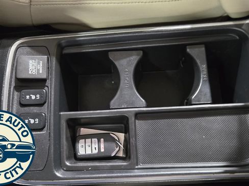Used 2016 Honda CR-V Touring image 20