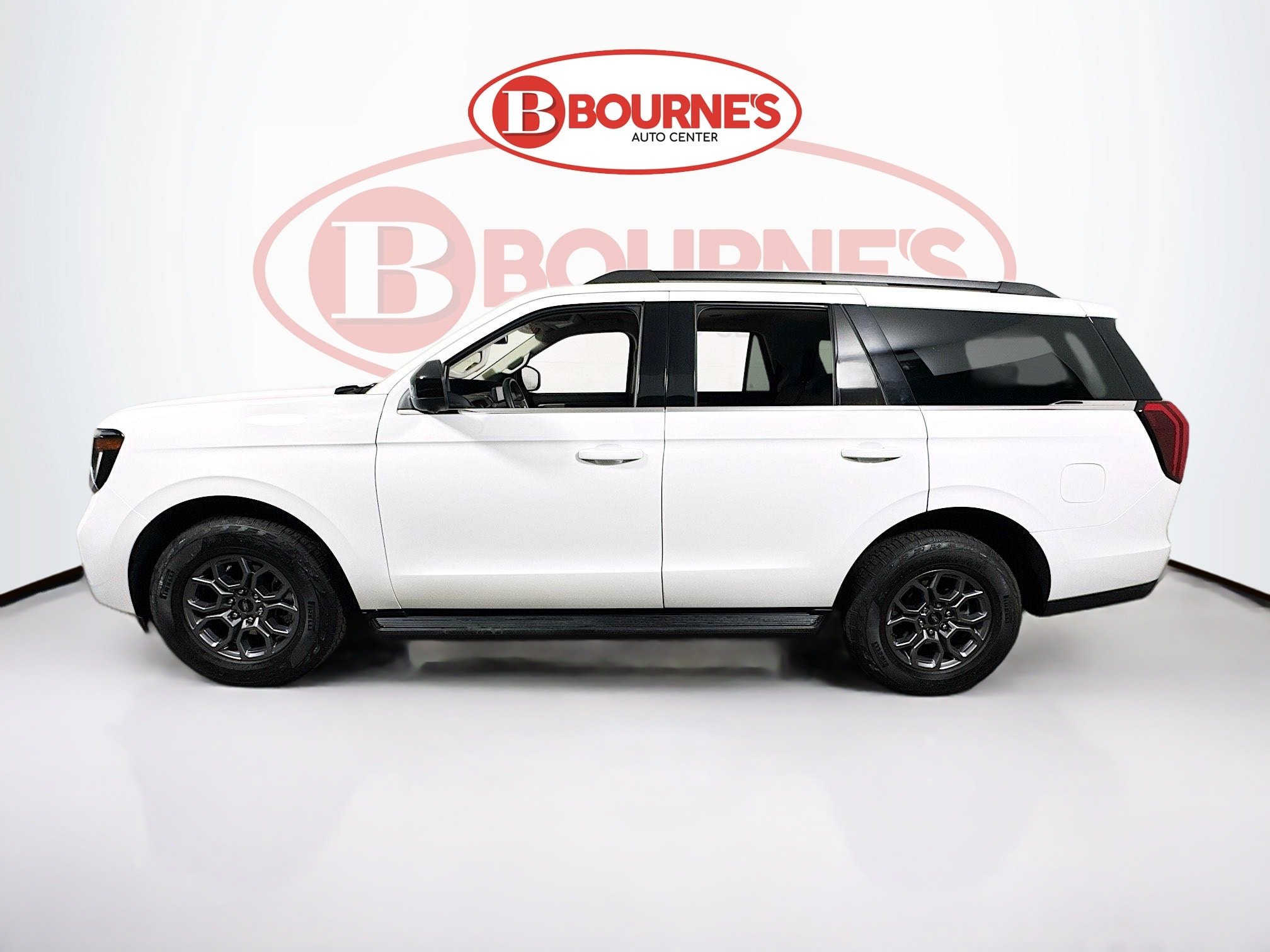 Used 2025 Ford Expedition Active AWD/4WD image 6