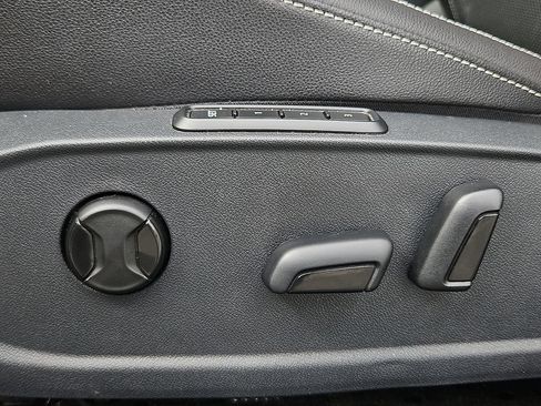 Certified 2023 Volkswagen Jetta SEL FWD image 26