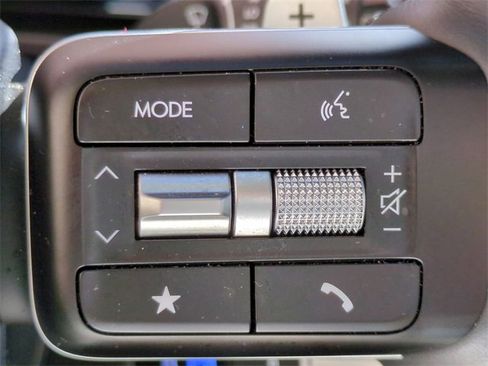 Used 2025 Hyundai Santa Fe XRT image 33